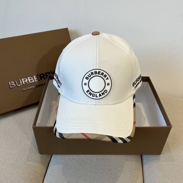 Burberry's new early spring baseball cap, simple and fashionable style, suitable