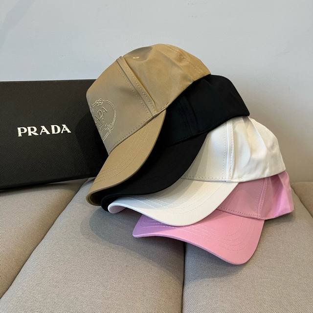 Prada new classic baseball cap purchasing version! Fashionable and high-end work