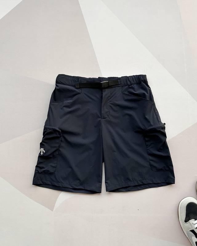 Descente 25-year two-color summer urban functional outdoor urban commuting serie