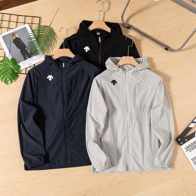 Descente autumn new windproof breathable thin jacket Leisure sports comfortable