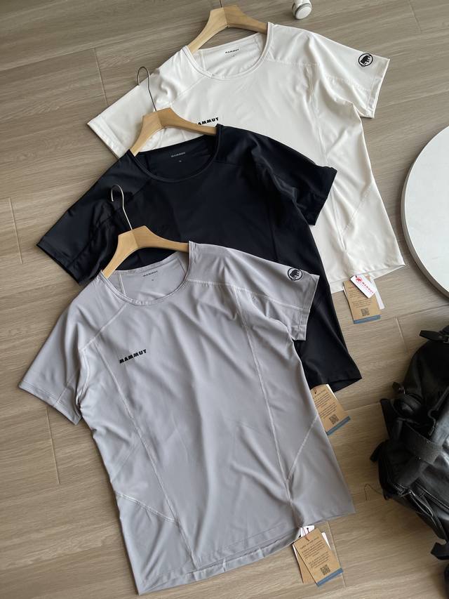 Mammut* new men's outdoor leisure sports quick-drying splicing short-sleeved new