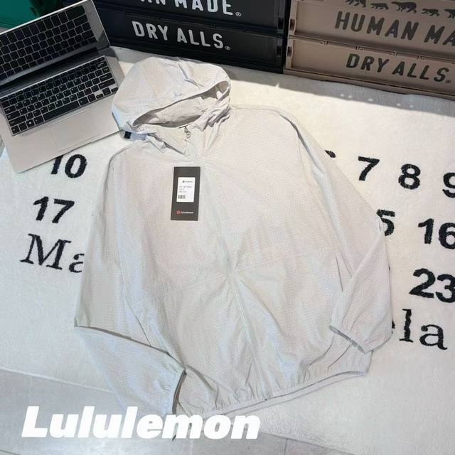 Lululemon's new UPF2600 anti-UV ultra-sunscreen laser-perforated hooded skin coa