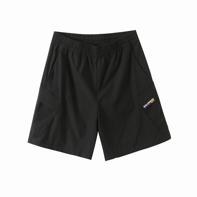Salomon Salomon counters are selling wide-leg shorts at the same time. Color: bl