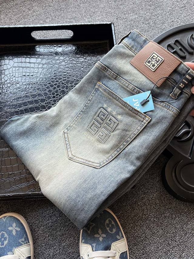 Top luxury jeans from the counter! Popular hit! Givenchy's new top luxury heavy-