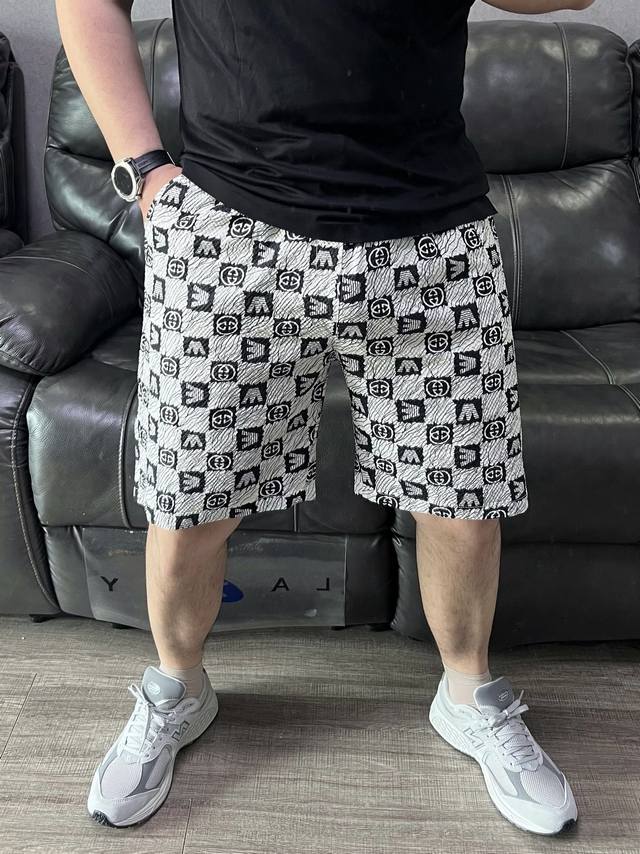 New shorts from the counter! Popular item! Armani & Gucci joint new ink jacquard