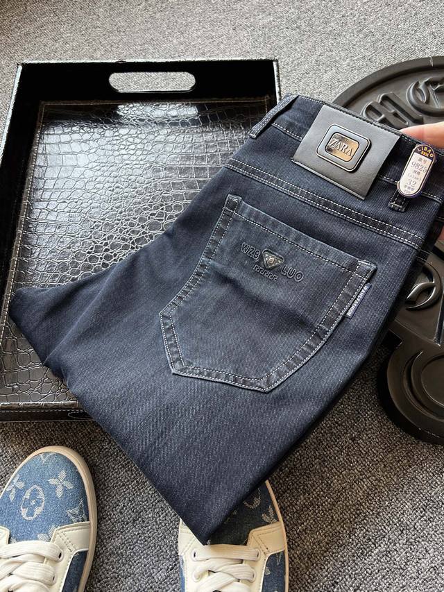 New jeans from the counter! Popular item! Fendi & Zara washed blue jeans! Hang L