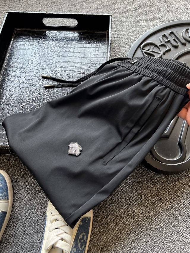 Top-quality goods from the counter! Popular hit! Descente's new ice oxygen silk