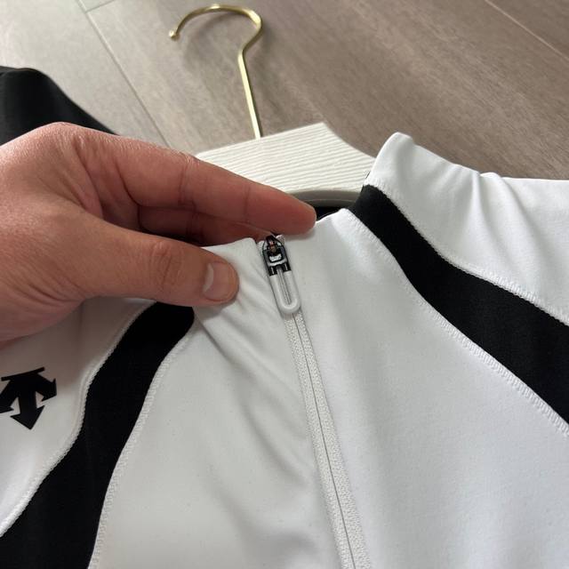 detail picture! #R52 Top quality Descente Training Body Flex professional traini