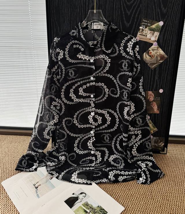 Price P: Product name: Chan*L Chanel Beach Series Chiffon Sunscreen Shirt Size: