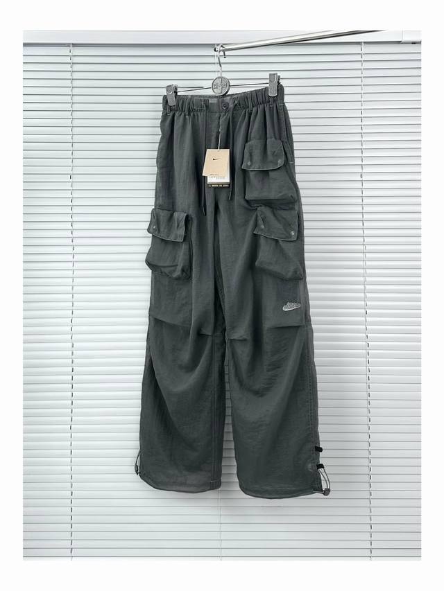 Nike Woven Multi-Pocket Casual Pants Gray S-Xl Nike Sportswear Tech Pack Solid C