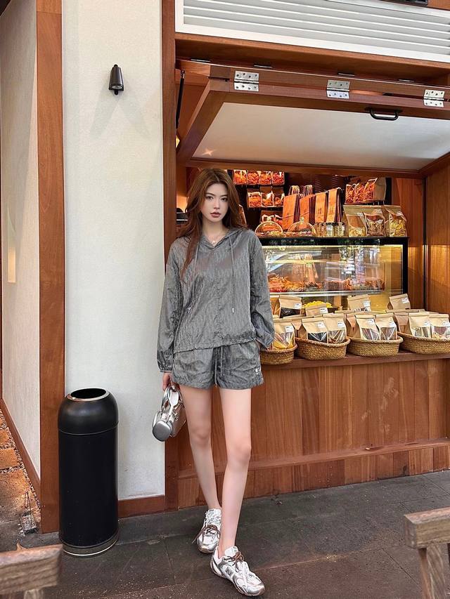 New arrival Christian Dio* Dior 2025Ss new sun protection suit Ultra-light fabri