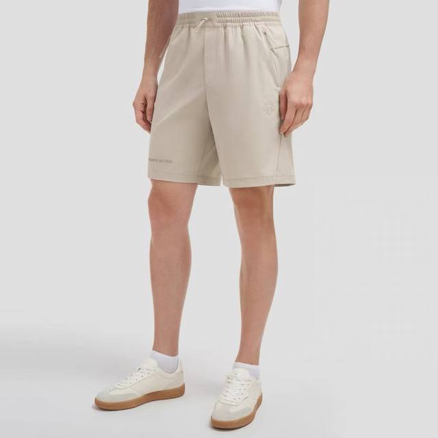 Descente 2025 summer new simple loose casual shorts. Reflective design, super b