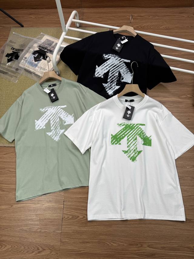 High quality, Sydney paper packaging Descente Descente closet couple round neck
