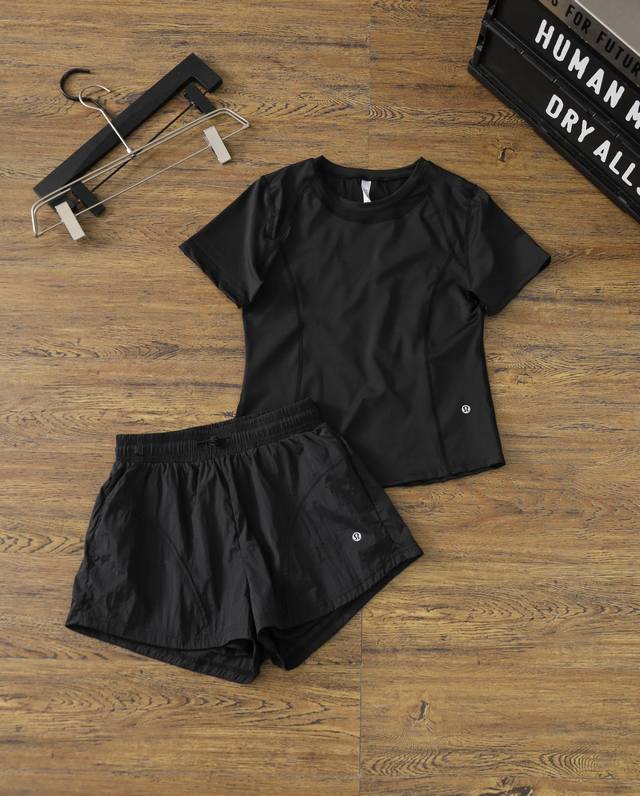 Lulu Women's Set Pace Rival Women's Sports Mid-Rise Shorts Set Quick Dry Wicking