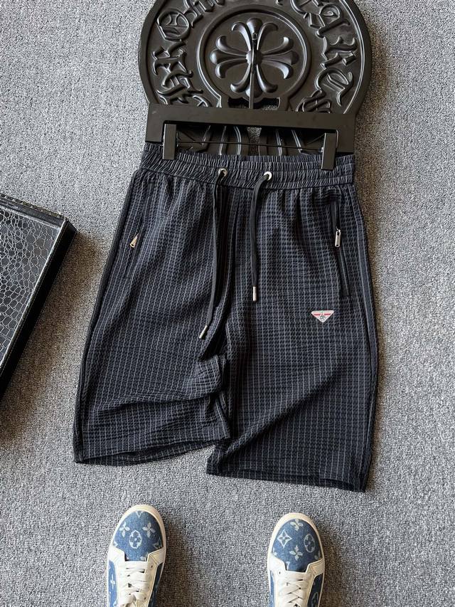 Top original order from the counter! Popular item! Prada Prada's new product, ic