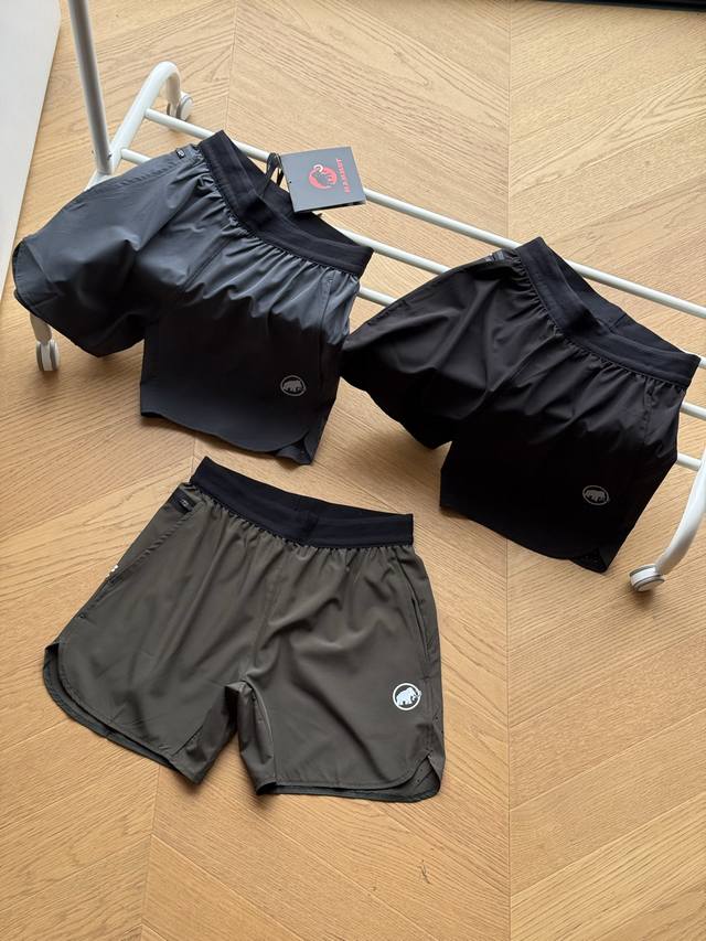 for Mammut outdoor quick-drying lightweight laser-perforated rubber shorts black