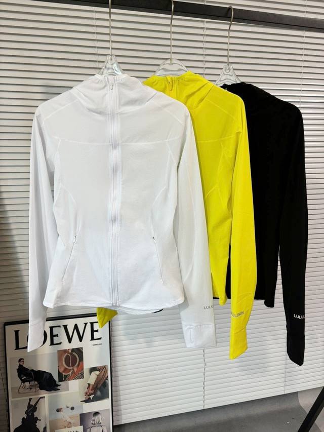 Actual photo of Lululemon skin protection clothing sun protection clothing sleev