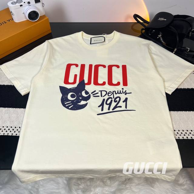 Gucci 23Ss new summer cartoon cat print short-sleeved T-shirt Hot style Tee! A m