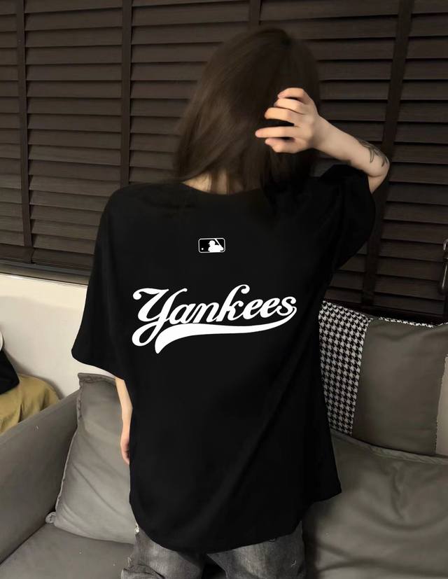 Mlb Yankees-Ny round neck short sleeve half sleeve T-shirt The fabric is made of
