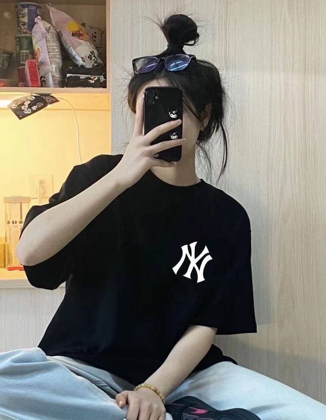 Mlb Yankees-Ny round neck short sleeve half sleeve T-shirt The fabric is made of