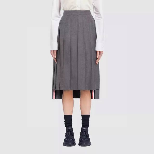 Tb classic short front and long back slit long skirt D16 Thom Browne.Tb classic