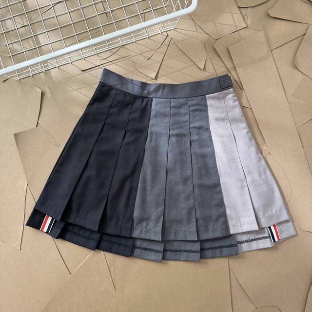 Tb classic three-color patchwork short skirt D08 Thom Browne.Tb new patchwork sh