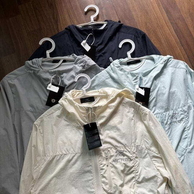 High quality, Sydney paper packaging Arc'Teryx H series dark checkered skin ligh