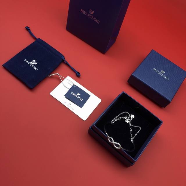 Swarovski bracelet, the highest version, top quality. Heavyweight arrival. I got
