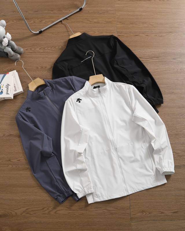 New arrival Brand: Descente Size: L-Xl-Xxl-Xxxl-Xxxxl Color: Black-White-Gray St