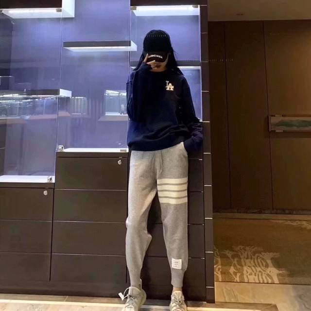 trend ~ original terry gray high-end version color-dyed Tb trousers Tb classic g