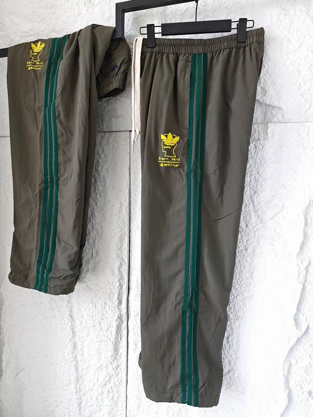 Adidas Originals x Brain Dead Clover Brain Dead Joint Model Ss Comfortable, styl