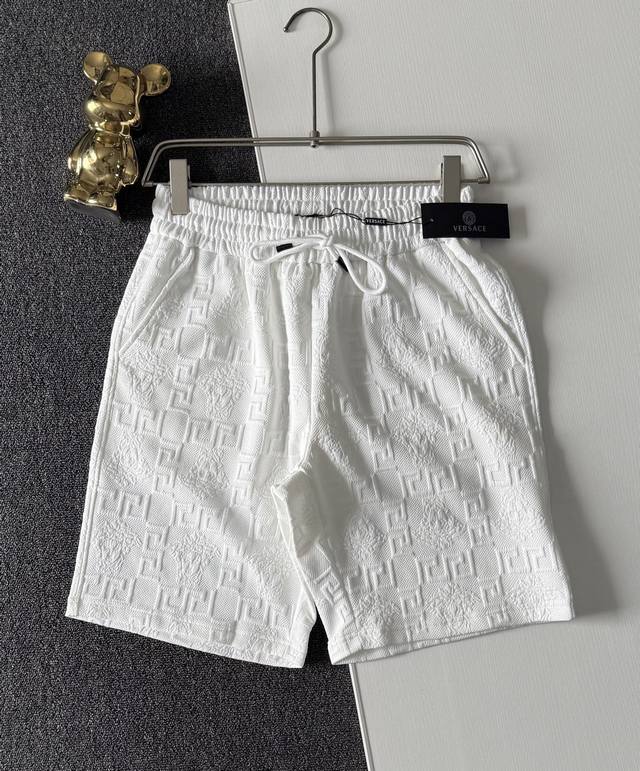 High quality Versace Versace Du Meisha head 3D embossed shorts! exclusive new pr