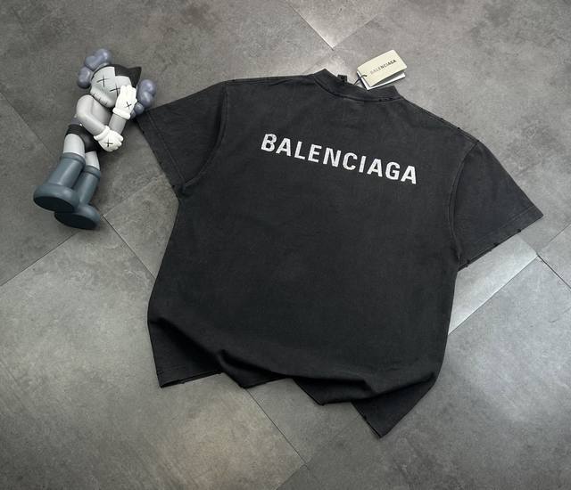 Balenciaga Paris family ripped letter hot diamond logo short-sleeved T-shirt! Ba