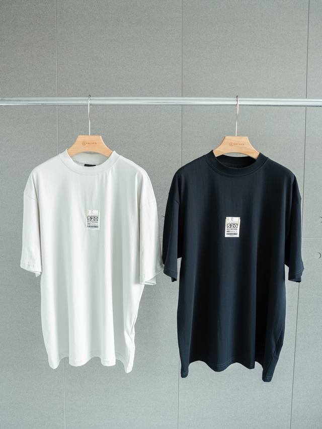 Top limited edition Balenciaga Parisian family Ss25 holiday limited edition lett