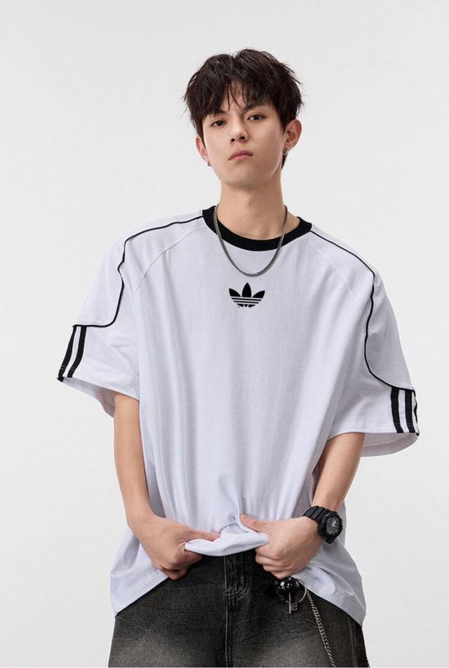 New Adidas Trefoil Three-Bar Raglan Contrast Color Stitching Ins Neckline Ribbed