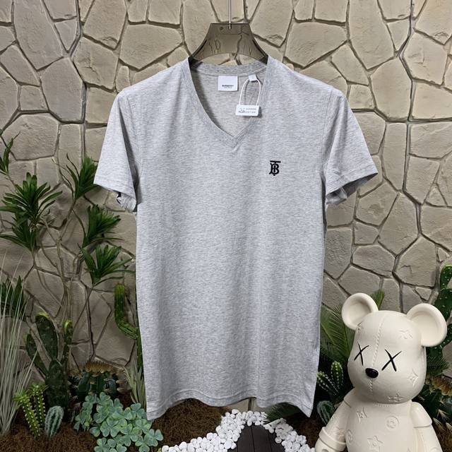 Burberry Burberry letter pattern embroidered V-neck short-sleeved T-shirt for me