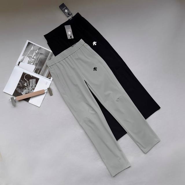 Descente quick-drying trousers, on sale on the official website at the same time