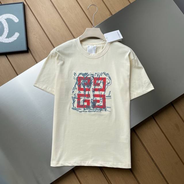 The counter restores the top replica Givenchy, 25 Spring and Summer series cotto