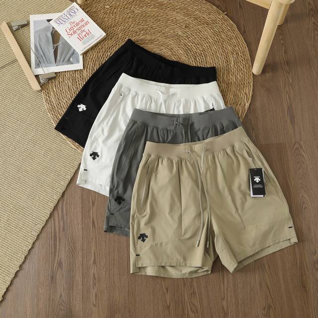 Descente summer new men's outdoor sports casual breathable shorts! uses lightwei