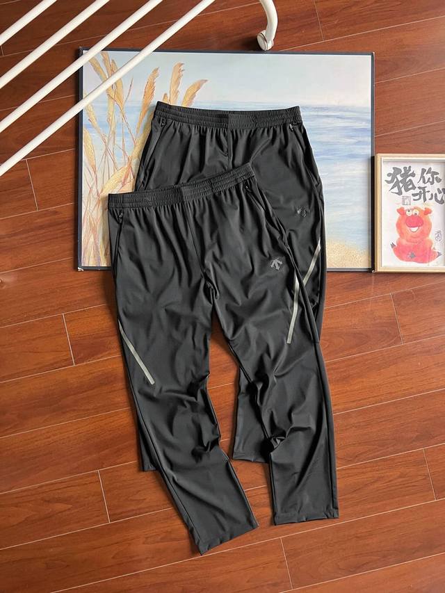 Pure Original Series 2025 Descente counter new men's sports training splicing mu