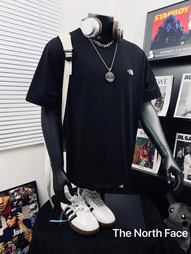 The North Face buckle high version printed casual short-sleeved T-shirt for men