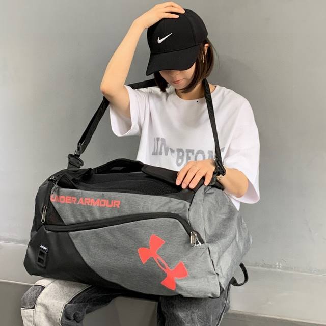 The highest version Under Armour multifunctional fitness bag, backpack, bucket b