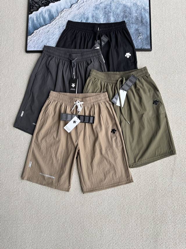 Same as the official website Descente Essential series breathable men's woven qu