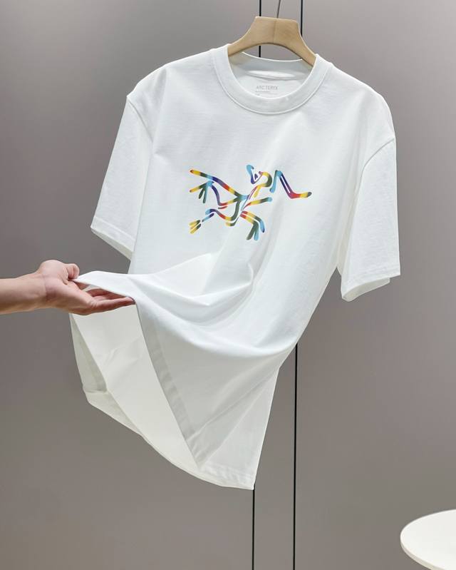 For the top version, look for 330G high weight Arc'teryx colorful summer new loo