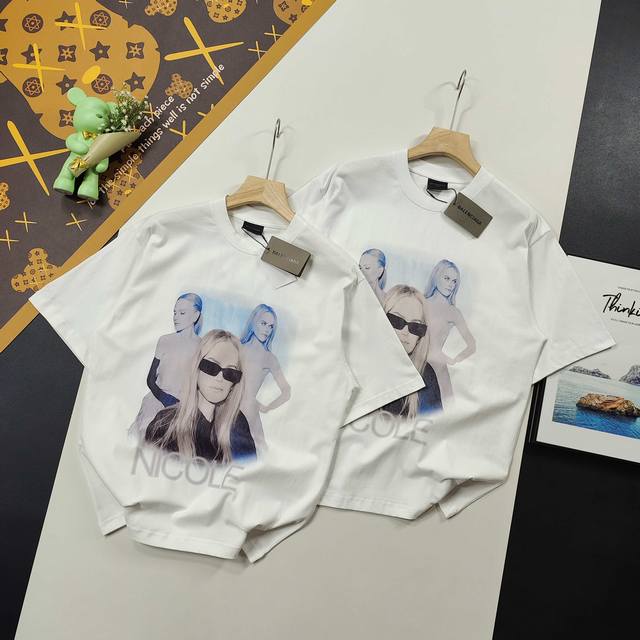 Size Xs-L Hot sale recommendation Balenciaga short-sleeved T-shirt Freshly-relea