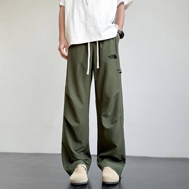 2025 new The North Face casual trousers with cuffs. The North Face logo perfectl