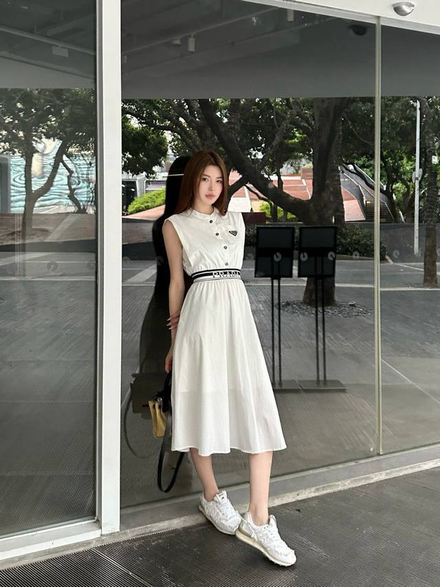 Prada custom letter triangle logo custom buttons custom ribbon stand collar slee