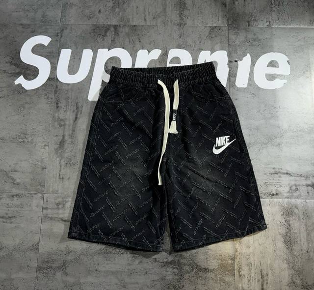 Nike denim washed jacquard retro casual couple shorts The fabric is made of deni