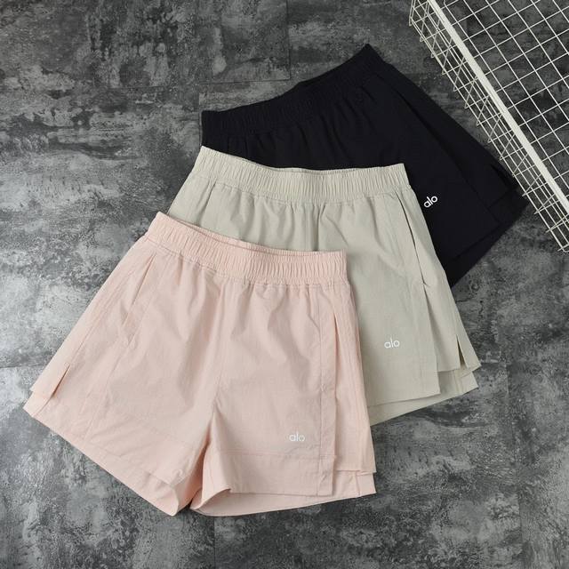 Alo European trend shorts! Soft, light and quick-drying fabric The skirt pants s