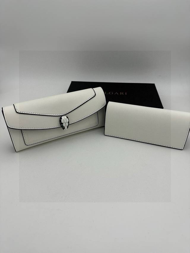 Bvlgari Snake Head Folding Wallet Life doesn